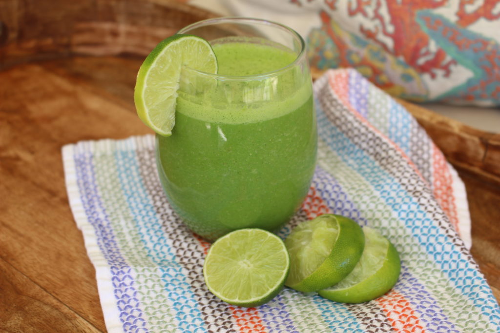 Tart Kale Limeade: 5 ingredients - Kale, Limes, Coconut Water, Dates and Flax Seeds